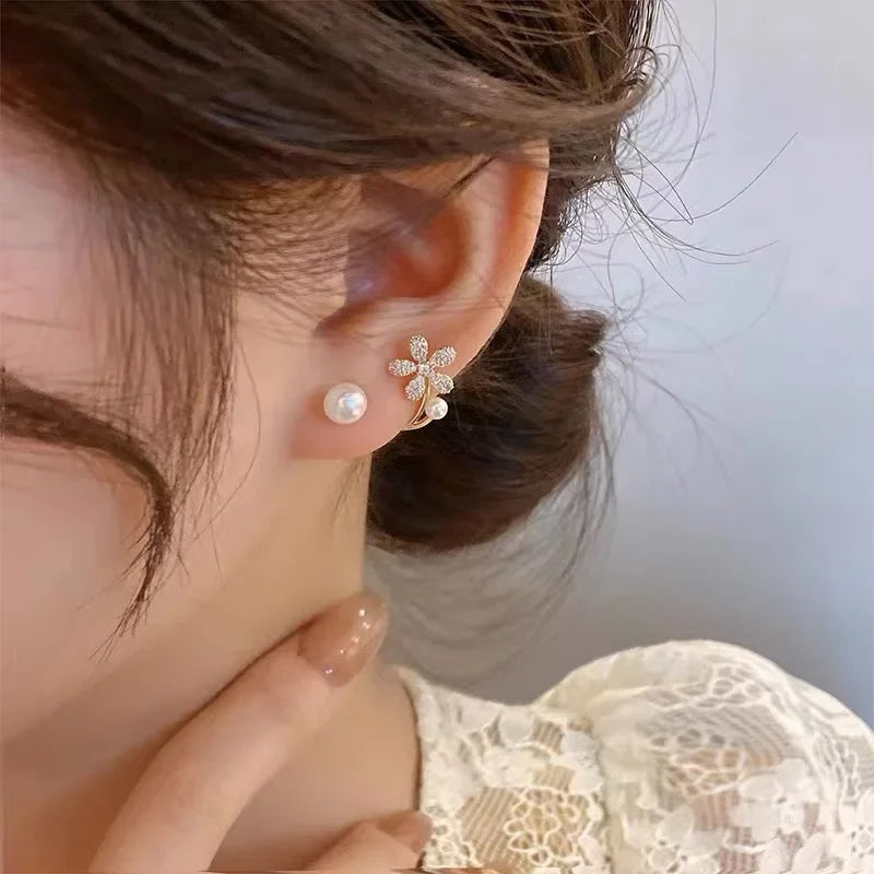 Korean Vintage Imitate Pearl Crystal Earrings for Women Jewelry High-class Luxury Zircon Flower Butterfly Leaf Stud Earrings
