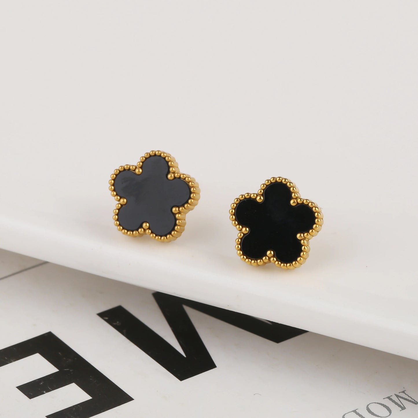 New Design Gold Plated Stainless Steel Plant Flower Earrings With Five Leaf Petals Women's Luxury Gifts Clover