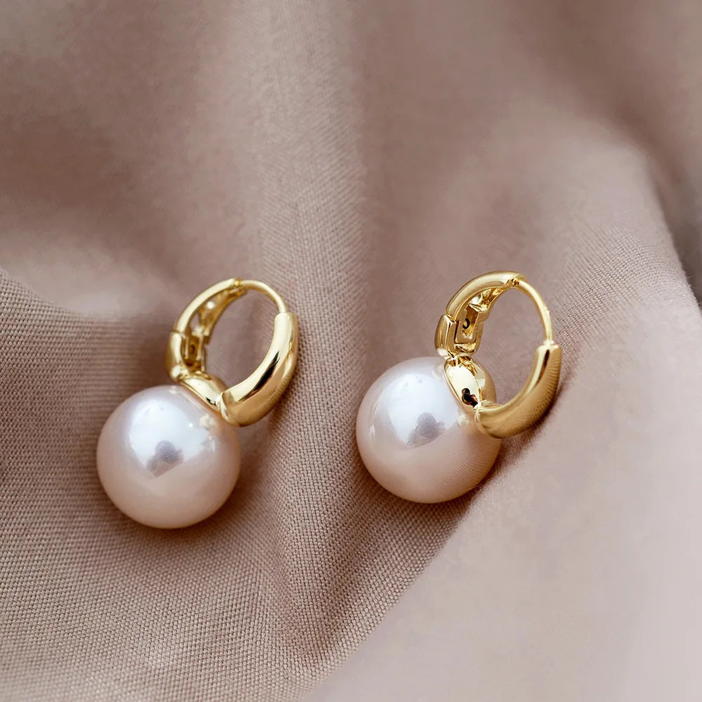 Fashion Simulated Pearl Drop Stud Earrings For Women OL Simple Round Ear Ring Girl Gifts Bijoux Party Wedding Bridal Jewelry