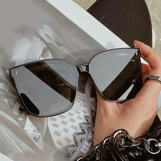 2025 New Fashion Sunglasses Women Brand Designer Retro Rectangle Sun Glasses Female Ins Popular Colorful Vintage Square Eyewear